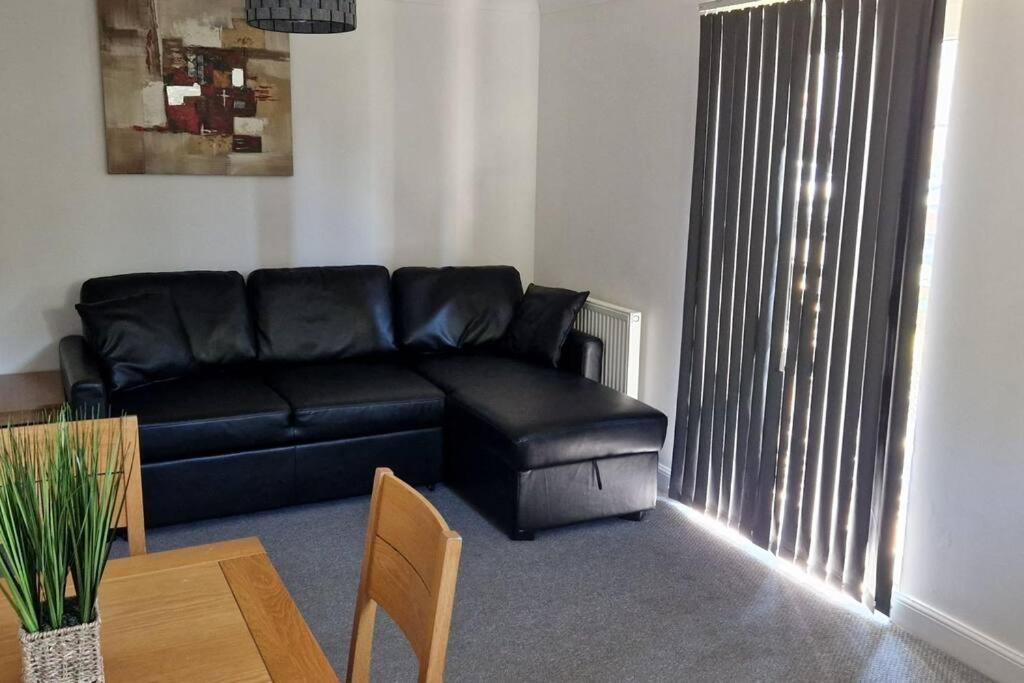 Greenhithe Cosy Apartment, Netflix And Sport Channels Экстерьер фото